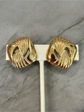VTG Trifari Gold-Tone Sculpted Swirl Clip-On Earrings
